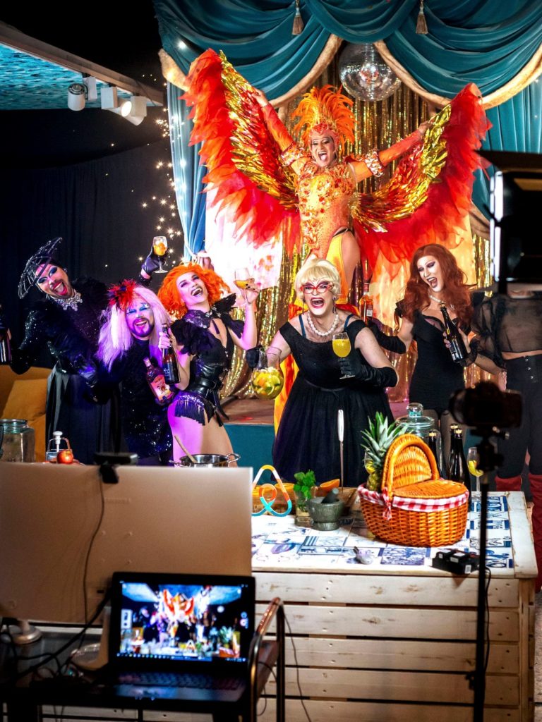 Drag queens and sangria Airbnb online experiences