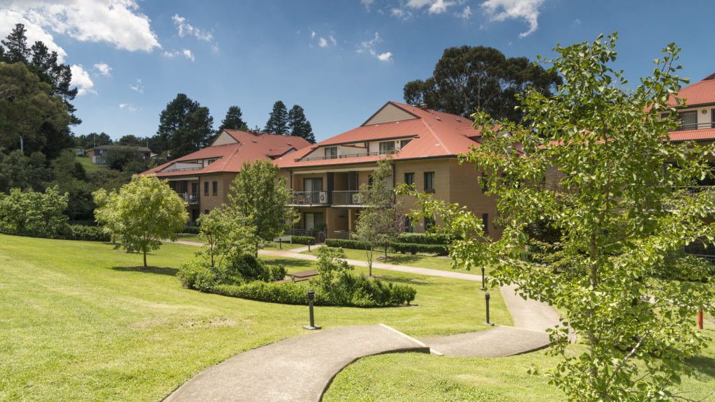 things to do in leura