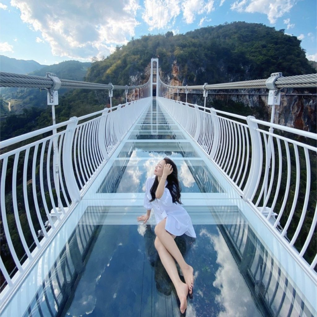 vietnam glass bridge - bach long