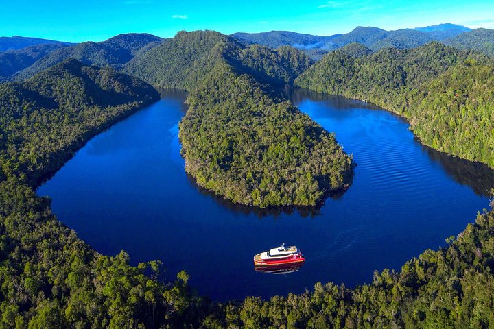 best things to do in tasmania - gordon river cruise